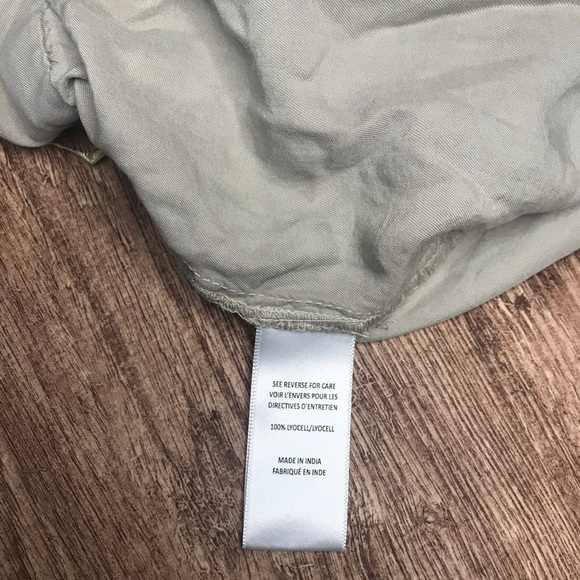 Bobeau Light Olive Green Shorts - Picture 4 of 4